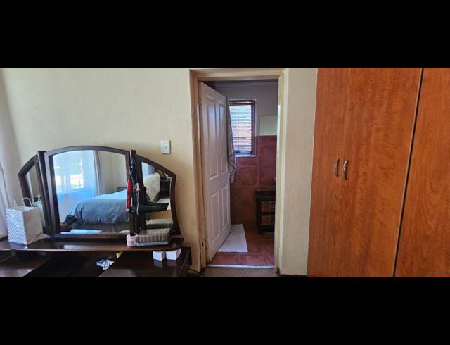 3 BEDROOM FREESTANDING FOR SALE IN CASHAN